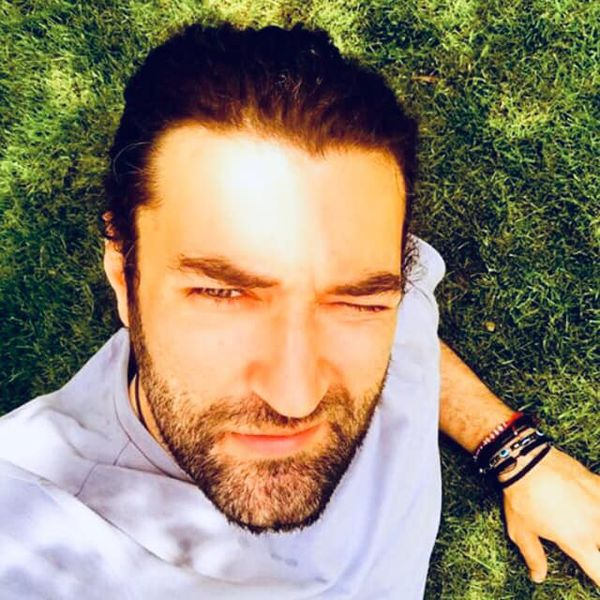Smiley a recunoscut cum se iubește cu Gina Pistol! Ce îi face în pat starul de la Pro TV iubitei lui de la Antena 1