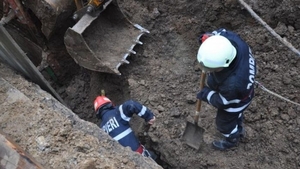 Muncitor îngropat, la patru metri adâncime, de un mal de pământ, în Teleorman