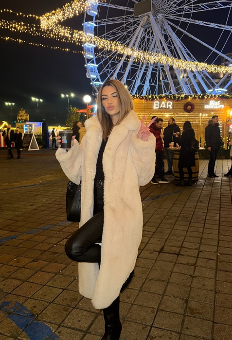Doliu pentru o fosta ispită de la Insula iubirii! I-a murit o ființă dragă: „Îmi vei lipsi enorm”