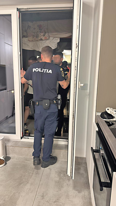 La locul faptei au venit Poliția și Smurdul!