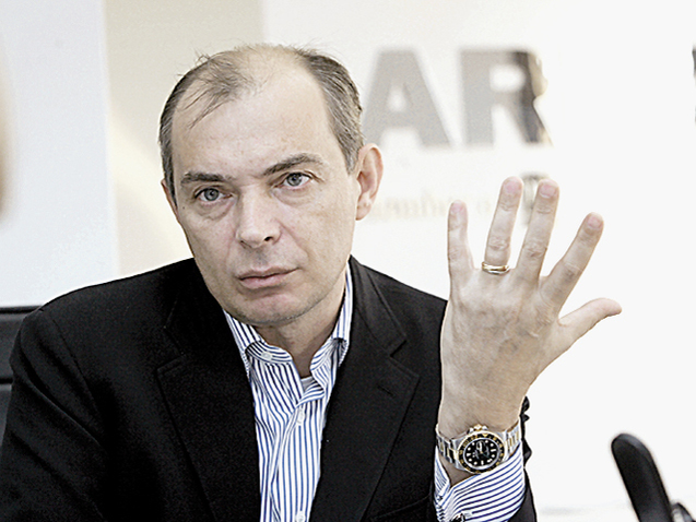 Daniel Tudor, fostul soț al senatoarei