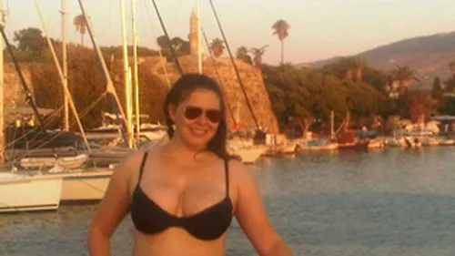 Uite ce sexy se crede Rita Muresan pe iaht in Grecia!