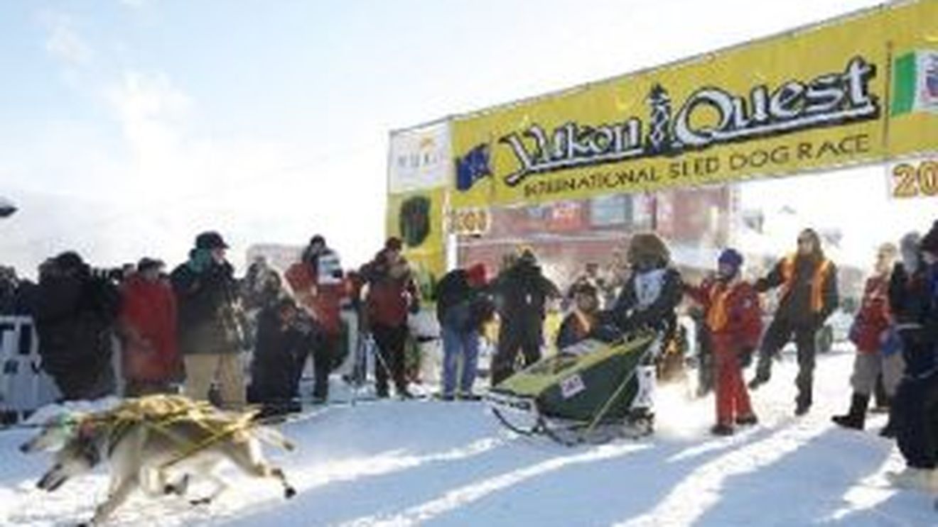 Un jamaican a luat startul in cea mai dificila cursa de sanii trase de caini, in Alaska