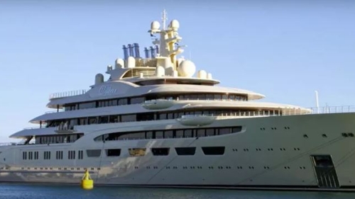 Superiahtul de 600 milioane de dolari al miliardarului Alişer Usmanov, confiscat de autoritățile germane. SUA, pregătită să înceapă o super-acțiune contra oligarhilor ruși