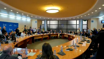 Ce salariu are un consilier local în 2026. Cât câștigă lunar