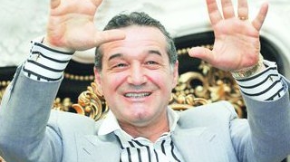 Vrea 5 milioane de euro de la Cazinoul Palace-Casa Vernescu