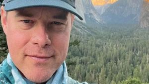 Doliu la Hollywood. Nick Holly, scenaristul și actorul american, a murit la 51 de ani