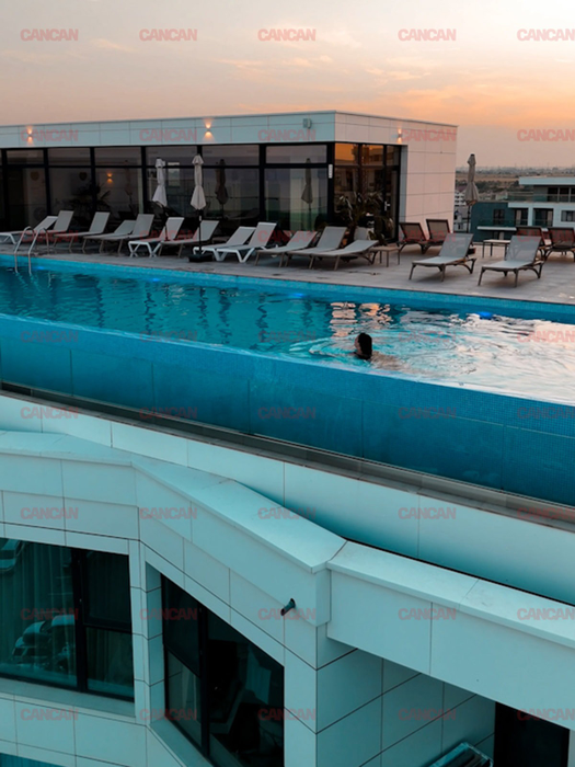 Apartamentele lui Jorge sunt dotate cu facilități premium, inclusiv acces la piscină infinită