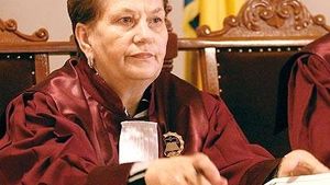 Deţinutul care a ameninţat-o pe judecătoarea Aspazia Cojocaru, trimis în judecată