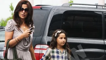 Oana Cuzino schimba garderoba fiicei sale! O vrea de mica fashionista