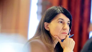 Fost ministru, atac la adresa Violetei Alexandru: „Se crede stăpână peste banii copiilor noștri”
