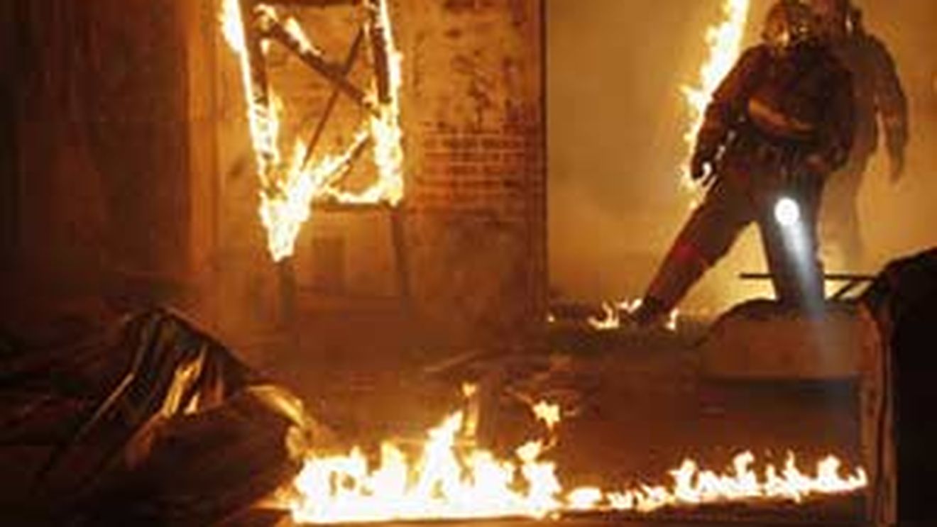 VIDEO Un erou, in pragul mortii! Grav ranit, a cautat cu disperare ajutor pentru colegii sai!