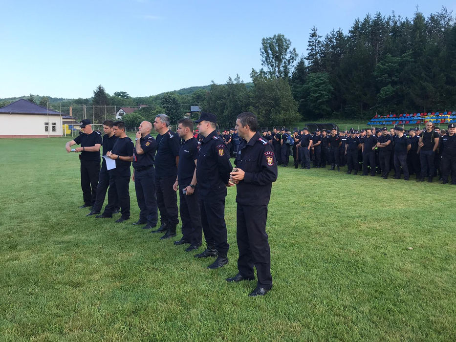 Drama continuă în familia din Prahova care a pierdut 4 copii. Micuțul Iacov este căutat de 400 de pompieri
