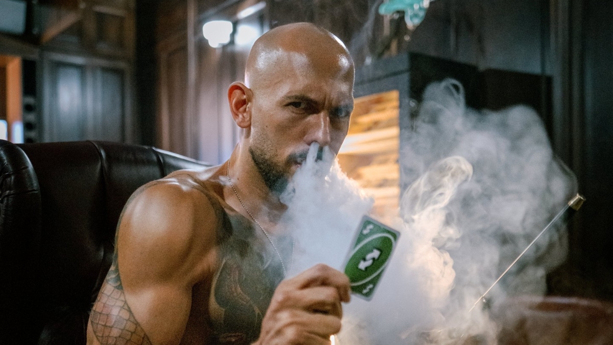 Andrew Tate, bolizi de aproape 6 milioane $! Ce bijuterii și-a luat? Koenigsegg Jesko Attack și Gamera!
