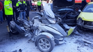 Accident grav în Constanța! O motocicletă și 2 mașini s-au ciocnit. Una dintre victime este în comă