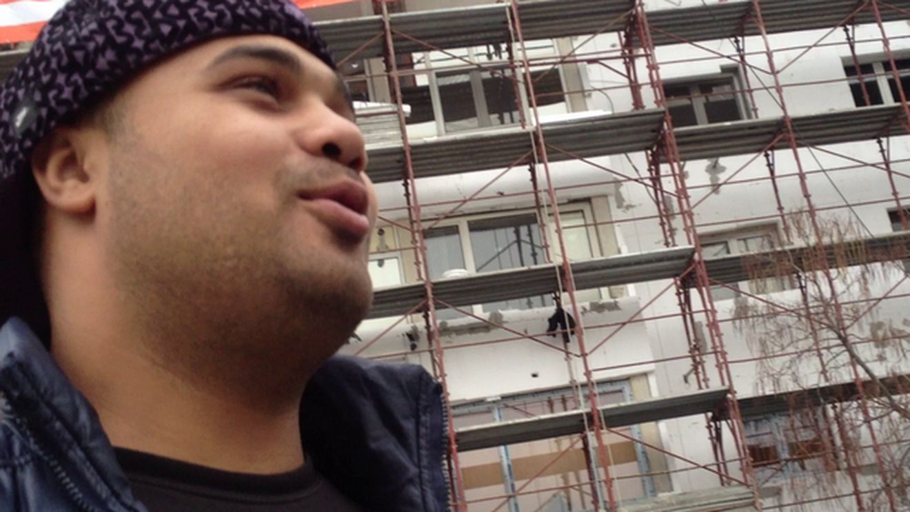 A apus momentul lui de glorie! Cum a ajuns Perversul de pe Targu Ocna sa se umileasca pentru niste maruntis!