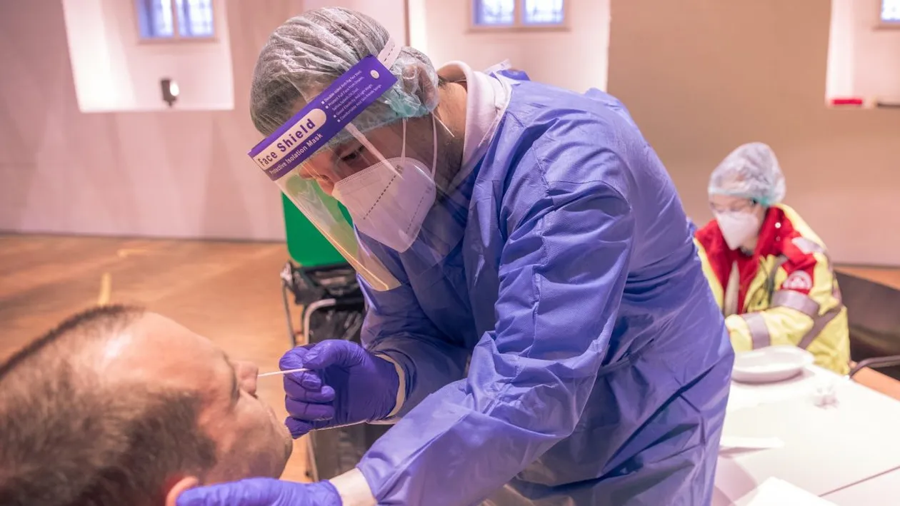 UPDATE! Bilanț coronavirus România, 20 octombrie 2021. Numărul cazurilor de îmbolnăviri înregistrează un nou record