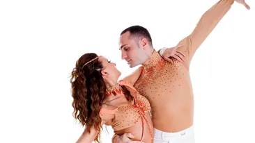Amor in pasi de salsa! Ei sunt urmasii cuplului Elwira - Mihai Petre! Povestea lor o sa-ti dea fiori pe sira spinarii