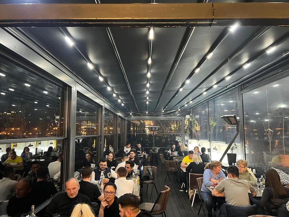 Cântăreaţa jignită de Pescobar, acuzaţii dure: „Taverna Racilor nici măcar nu este a lui! Cu banii cum facem, când îi dai?”