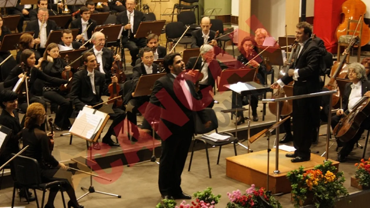 Costel Busuioc a cantat in scop caritabil