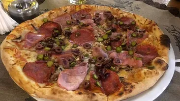 Nu este o eroare! Câți bani a plătit un turist român pentru o pizza, într-un restaurant din Bulgaria