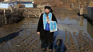 Câți bani au câștigat preoții de Bobotează! Un slujitor al Domnului rupe tăcerea: "Am un coleg care a strâns..."
