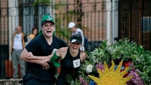 Revoltă la America Express după anunțul final. Oamenii au năvălit pe rețelele de socializare și i-au declarat învigători pe Alexia și Aris Eram