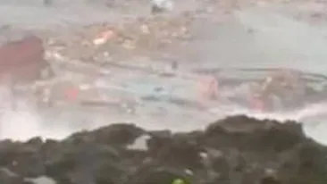 VIDEO Peste 50 de imigranti clandestini  s-au inecat in largul insulei Craciunului