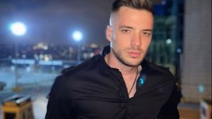 Livian a făcut marele anunț! Tânărul vrea să reintre în casa Puterea Dragostei. Fostul concurent a pus ochii pe o fată aflată într-o relație