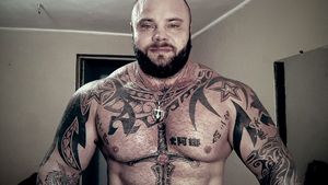 Ultimul mesaj postat pe Facebook de "locotenentul" lui Nuţu Cămătaru, înainte de a muri! Şi-a anunţat toţi prietenii