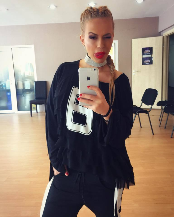 ANDA ADAM s-a dezbrăcat într-un salon de înfrumuseţare! Cât de mult a slăbit vedeta:,,Ooo, arăţi…‘’