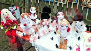 Cadouri traditionale la targul popular "Florile Dalbe"