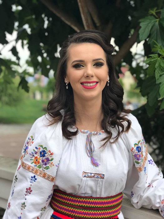 Imagini de infarct cu o cântăreață faimoasă de la noi, la doar șase luni după ce a născut!