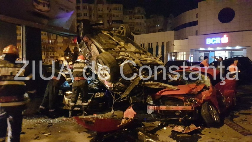 Accident grav în lanţ în Constanţa! 12 maşini au fost avariate
