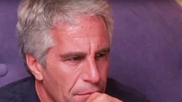 Miliardarul pedofil Jeffrey Epstein, găsit mort în celula sa. Care este cauza decesului