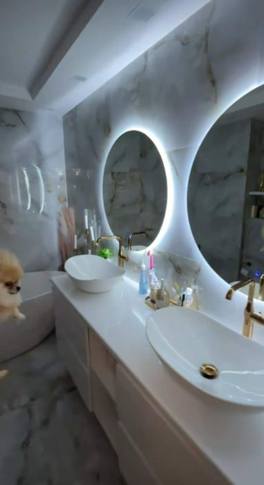 Cum arată penthouseul de lux al Biancăi Drăgușanu. Până și în baie are decorațiuni scumpe