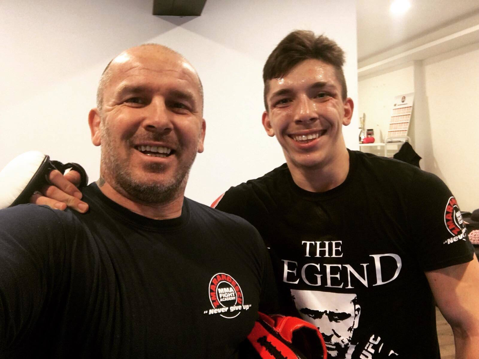 Fiul lui Zmărăndescu îşi moşteneşte tatăl! La 17 ani, a câştigat o centură în MMA