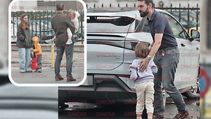 Fostul Principe Nicolae & “Lady Di a României”, imagini rare din viața de familie. Dinastia regală a schimbat trăsura cu un SUV de 40.000 €