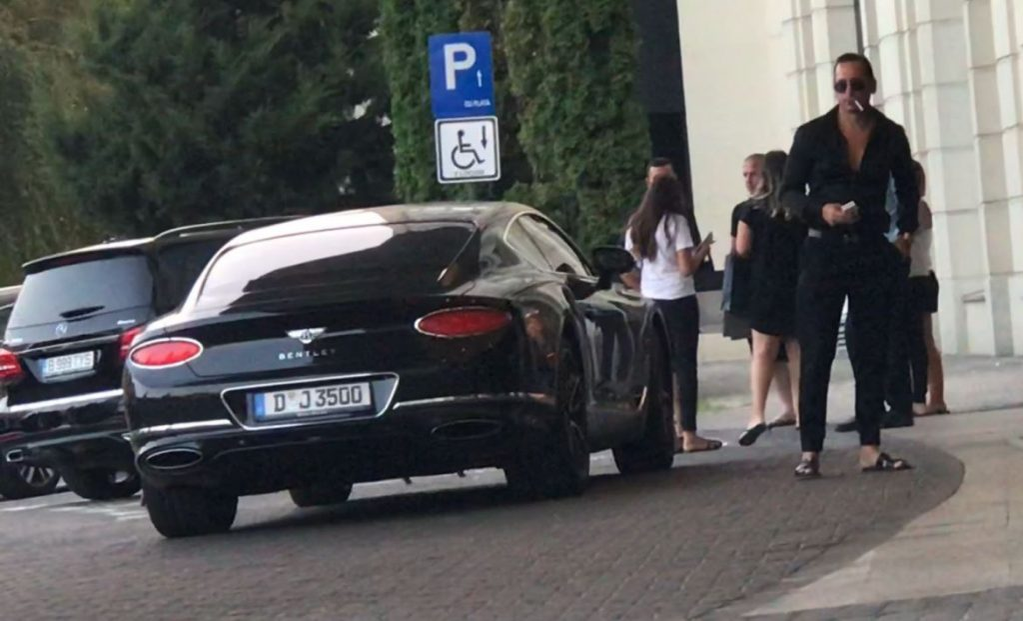 Joseph i-a împrumutat Biancăi Drăgușanu mașina lui, superbul Bentley Continental GT, de 200.000 de euro