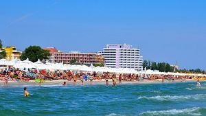 Turiștii ar putea fi testați pentru COVID-19 la intrarea în stațiunile de pe litoral