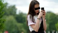 O adolescentă din Neamț, clipe de coșmar după ce s-a întâlnit cu un băiat cunoscut pe Internet! Polițiștii au intervenit imediat