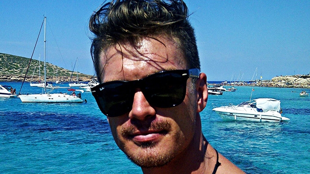 Bogdan Vladau nu a inchis un ochi toata noaptea! Vedeta nu a mai rezistat si a postat un mesaj incredibil pe internet