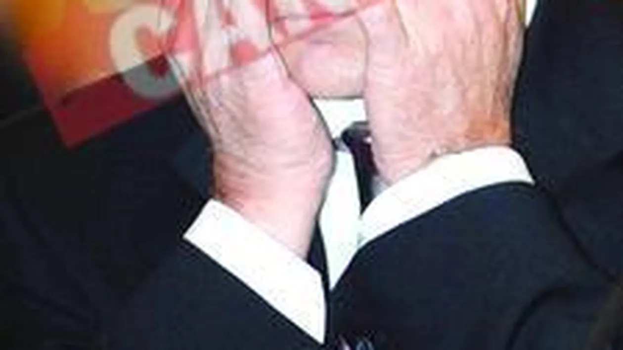 PSD ameninta iar cu suspendarea lui Basescu