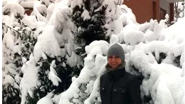 Ramona Badescu, inzapezita in nametii din Roma! Uite cum a fost surprinsa de ninsorile abundente!