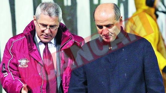 Copos: "Manea e un prost!"