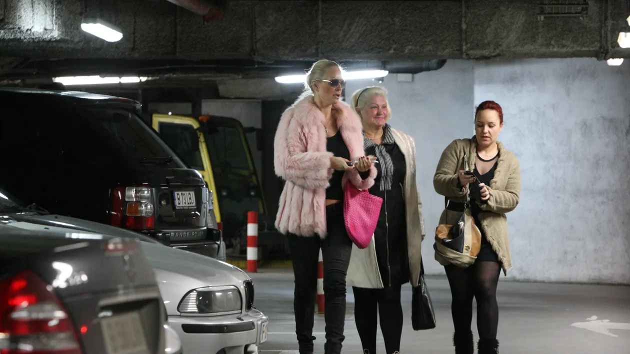 Povestea nestiuta a Vicai Blochiana spusa chiar de mama ei: A plecat de acasa la patru ani si a dormit pe bagaje!