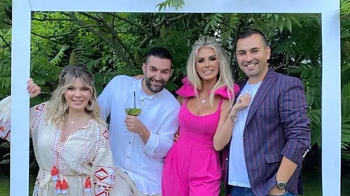 Prima imagine de la botezul fetiței lui Smiley și a Ginei Pistol. Tot Andreea Bănică i-a dat de gol pe cei doi! FOTO