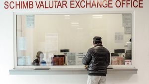 Curs valutar BNR 3 iunie 2020. Nu este o eroare: Câți lei a ajuns azi 1 euro