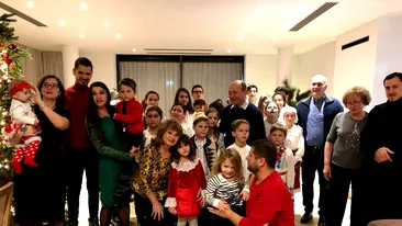Traian Băsescu este cel mai fericit bunic. Absolut toți nepoții sunt niște bomboane de copii FOTO