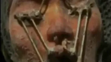 HALUCINANT! Secrete ingropate de 40 de ani de catre americani ies la iveala! Cadavrul unei femei cu sase degete a fost filmat !